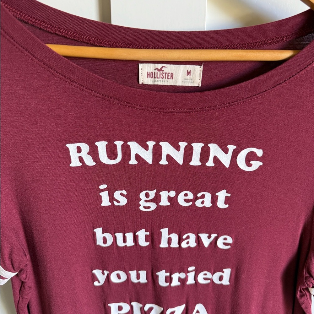 Women’s Hollister Running is Great Pizza Soft Ringer Graphic Tee T-Shirt Size M - Picture 2 of 4